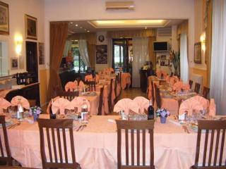 Chenno Hotel
